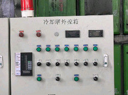 Przemysłowy elektryczny pieczar do stopienia indukcyjny z 530 żelazem zużycie stopu precyzyjne sterowanie temperaturą